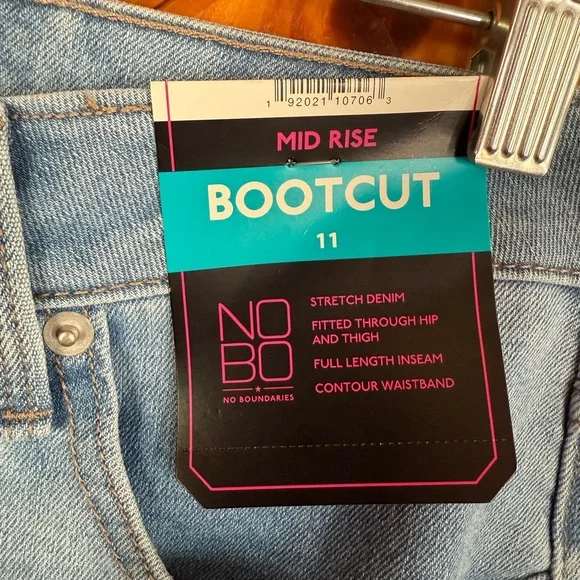 No Boundaries Sky Blue Bootcut Mid Rise Jeans - Picture 3 of 4
